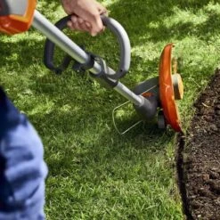 Husqvarna 110iL Accu Trimmer Incl Accu En Lader -Tuinmachines 19780 3 800x800 1